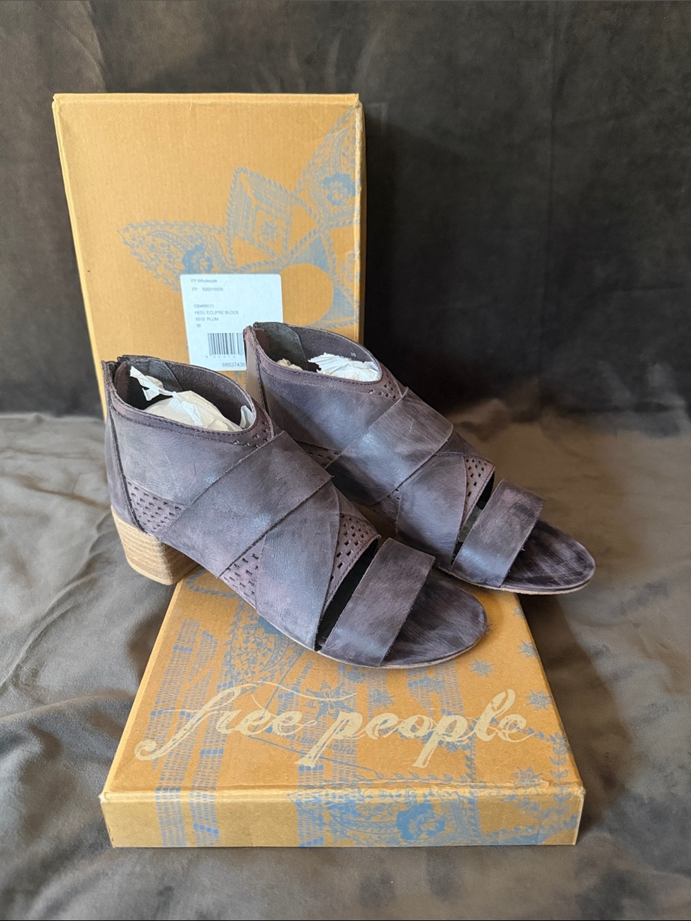 Free People Taupe Suede Crisscross Block Heel Sandals Leather Size 38/7.5